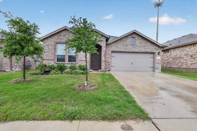 4501 Corktree Lane, Fort Worth, TX 76036