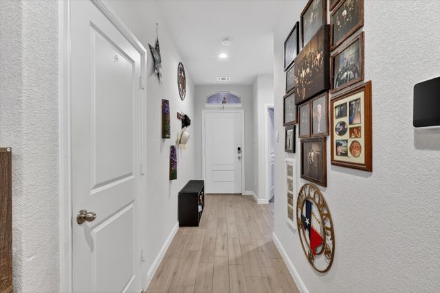 4501 Corktree Lane, Fort Worth, TX 76036