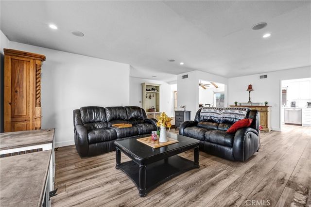14442 Pinebrook, Tustin, CA 92780