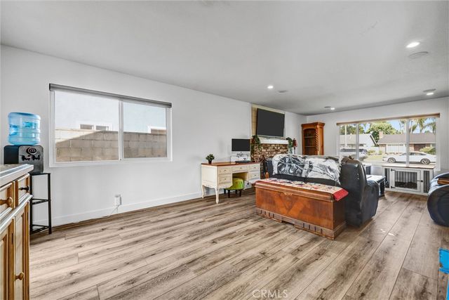 14442 Pinebrook, Tustin, CA 92780