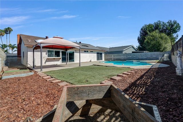 14442 Pinebrook, Tustin, CA 92780