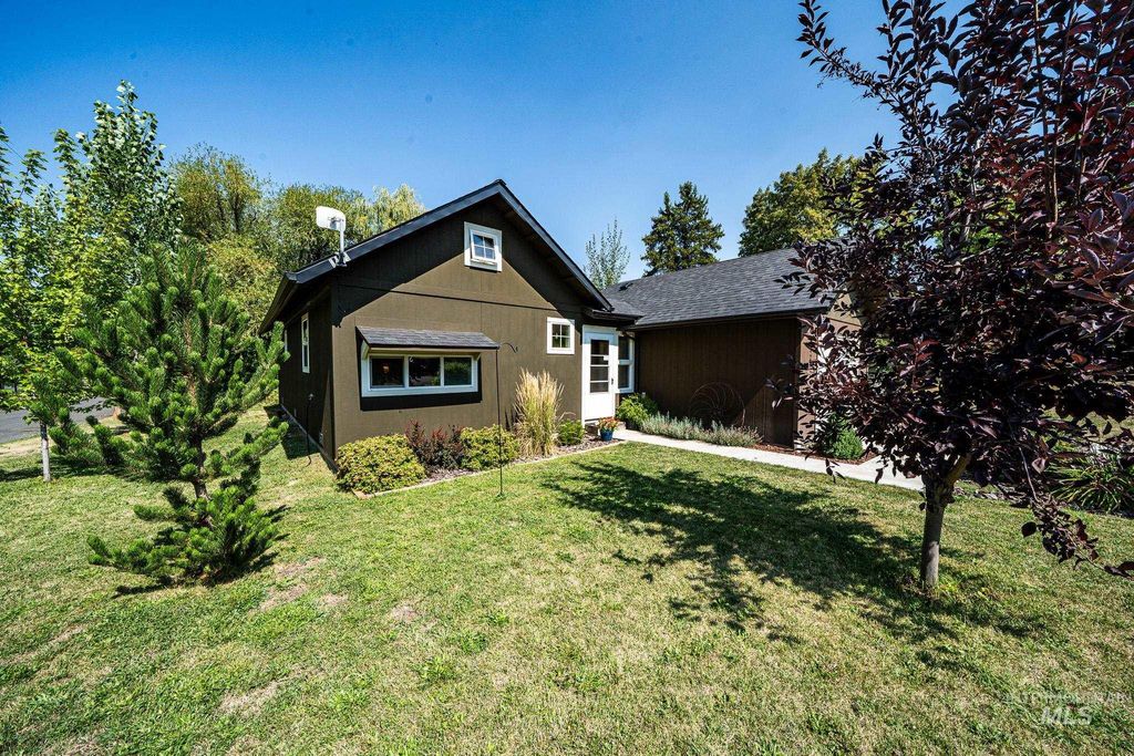 121 W South 3rd Street, Grangeville, ID 83530 photo 4