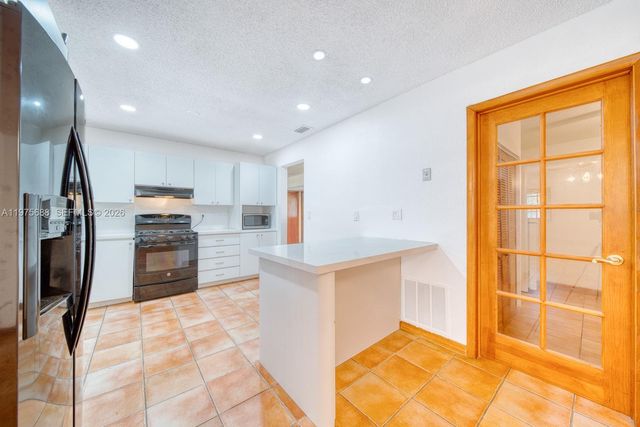 3815 SW 125th Ave, Miami, FL 33175