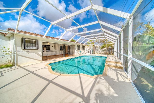 3815 SW 125th Ave, Miami, FL 33175