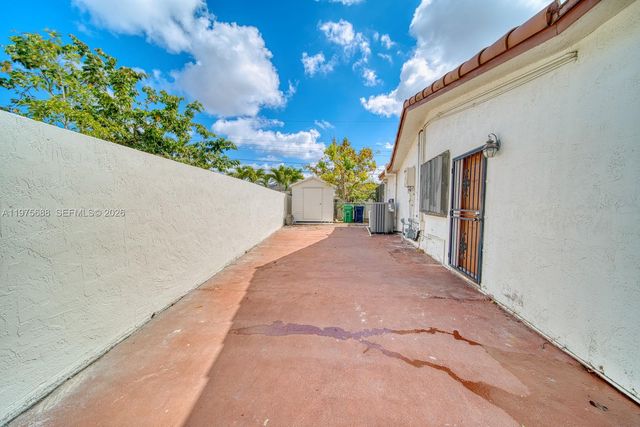 3815 SW 125th Ave, Miami, FL 33175