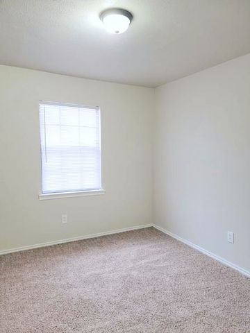 114 Opal Street, Waxahachie, TX 75165