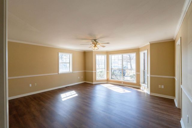 118 Red Oak Dr, Searcy, AR 72143