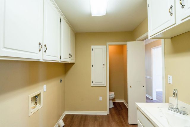 118 Red Oak Dr, Searcy, AR 72143