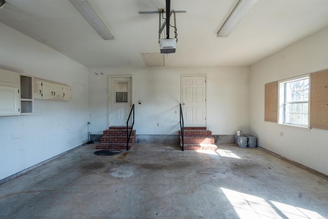 118 Red Oak Dr, Searcy, AR 72143