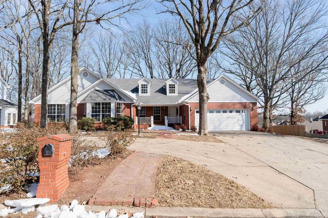 118 Red Oak Dr, Searcy, AR 72143