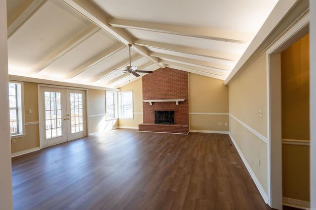 118 Red Oak Dr, Searcy, AR 72143