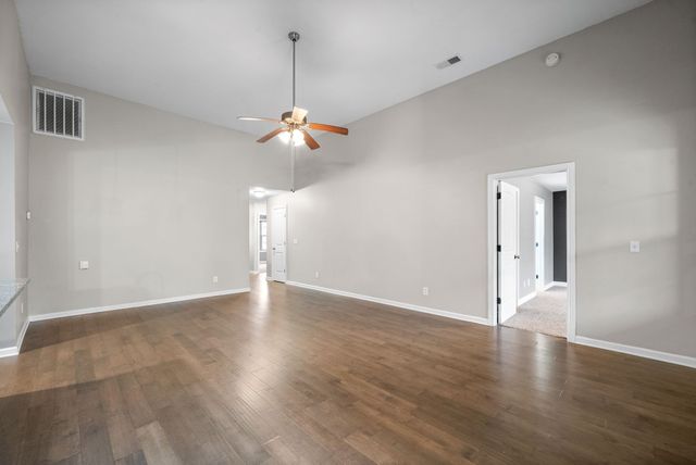 729 Tidwell Dr, Clarksville, TN 37042