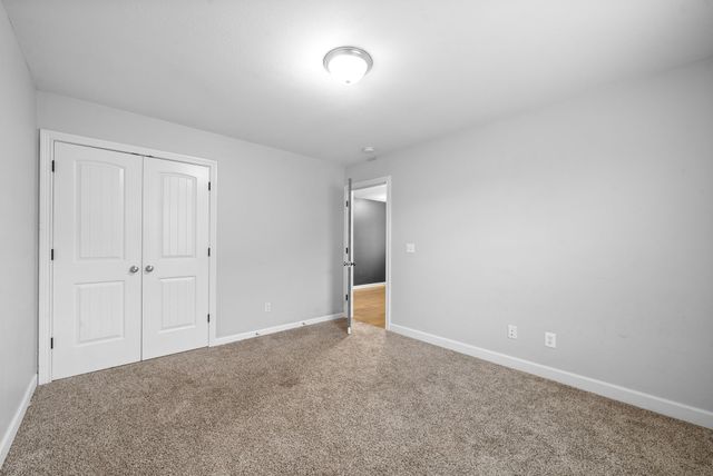 729 Tidwell Dr, Clarksville, TN 37042