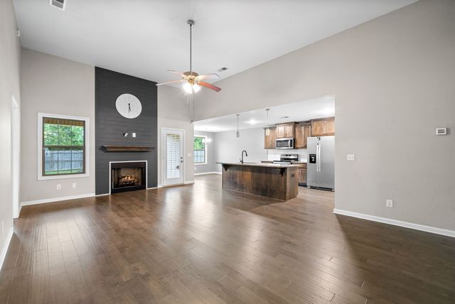 729 Tidwell Dr, Clarksville, TN 37042