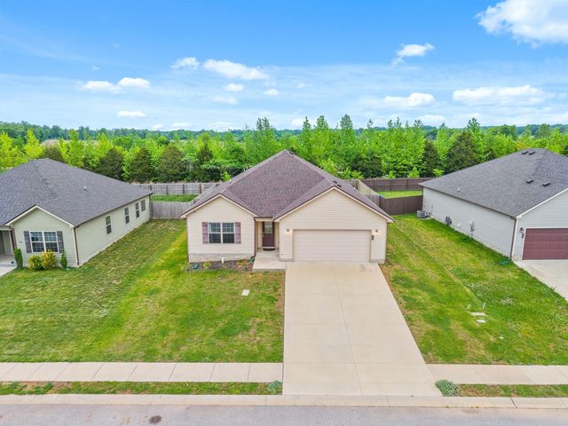 729 Tidwell Dr, Clarksville, TN 37042