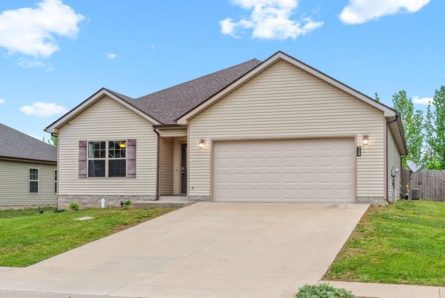 729 Tidwell Dr, Clarksville, TN 37042