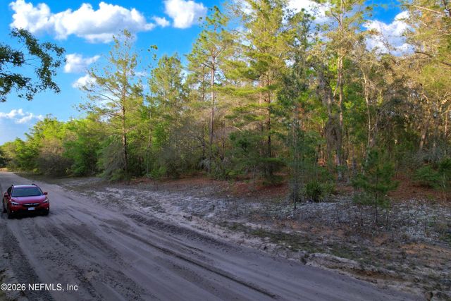 522 JANET Avenue, Interlachen, FL 32148