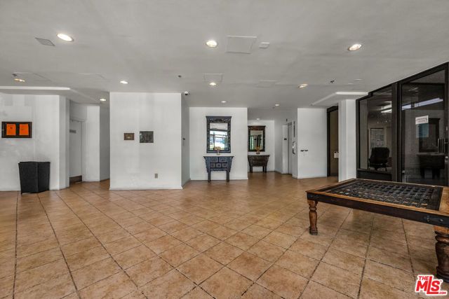421 S La Fayette Park Place 210, Los Angeles, CA 90057