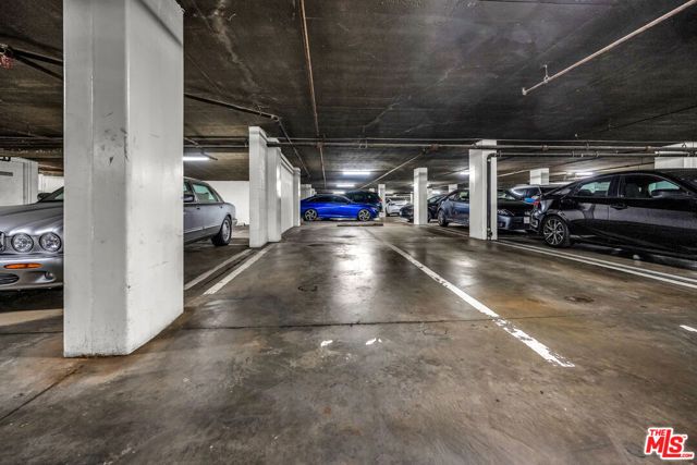 421 S La Fayette Park Place 210, Los Angeles, CA 90057