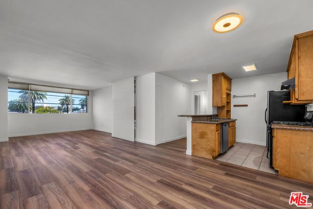 421 S La Fayette Park Place 210, Los Angeles, CA 90057