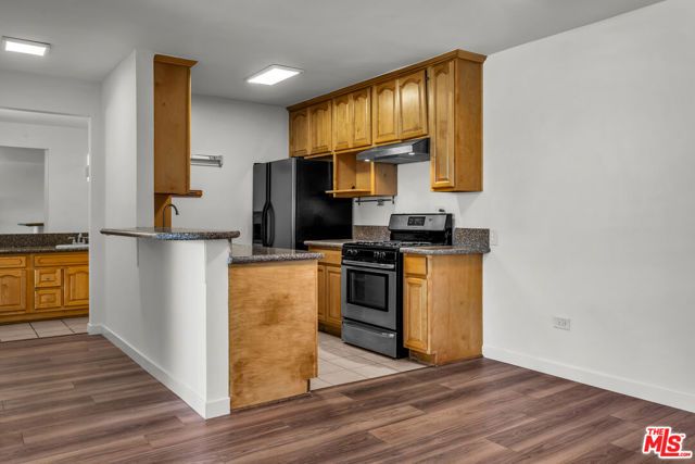 421 S La Fayette Park Place 210, Los Angeles, CA 90057