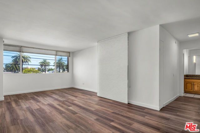 421 S La Fayette Park Place 210, Los Angeles, CA 90057