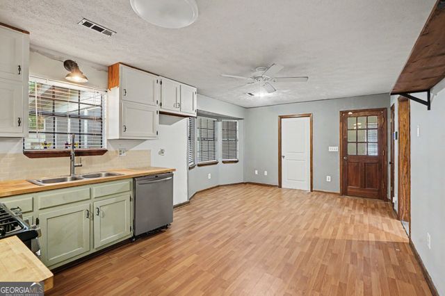 3011 Menlo Park Drive, Rex, GA 30273