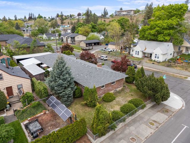 805 W Alice Ave, Spokane, WA 99205