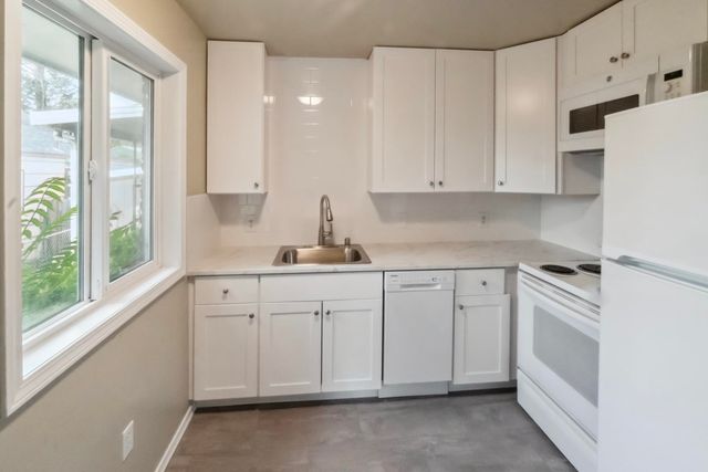 805 W Alice Ave, Spokane, WA 99205
