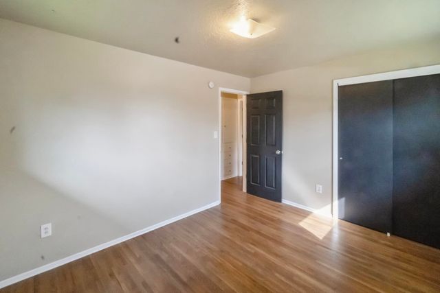 805 W Alice Ave, Spokane, WA 99205
