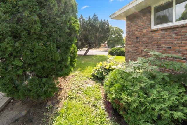 805 W Alice Ave, Spokane, WA 99205
