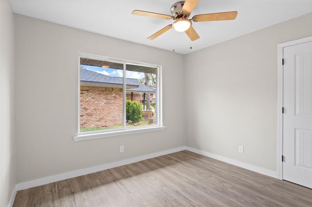 10127 Tolman Street, Houston, TX 77034