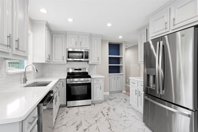 10127 Tolman Street, Houston, TX 77034