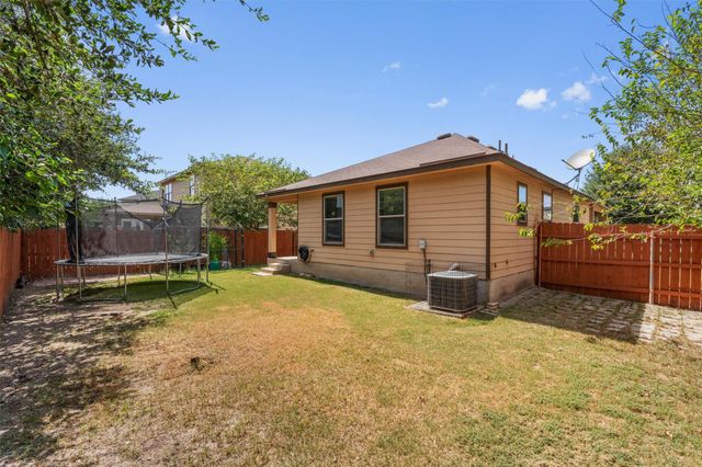 611 Big Bend TRL, Taylor, TX 76574