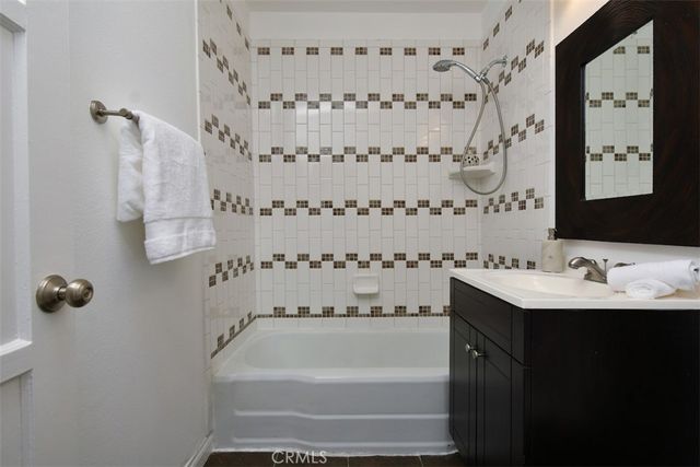 6601 Enfield, Reseda, CA 91335