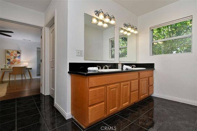 6601 Enfield, Reseda, CA 91335