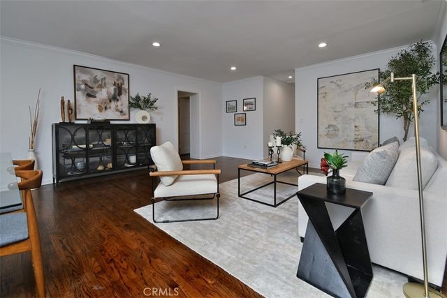 6601 Enfield, Reseda, CA 91335