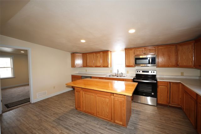 1009 Mamie Eisenhower Avenue, Boone, IA 50036
