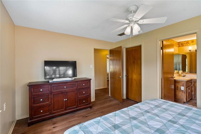 34 REDBIRD Trai, Rockport, TX 78392