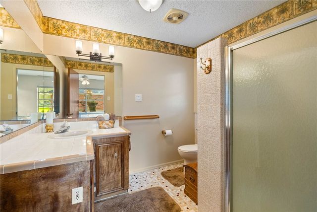 34 REDBIRD Trai, Rockport, TX 78392