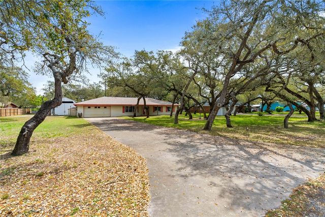 34 REDBIRD Trai, Rockport, TX 78392