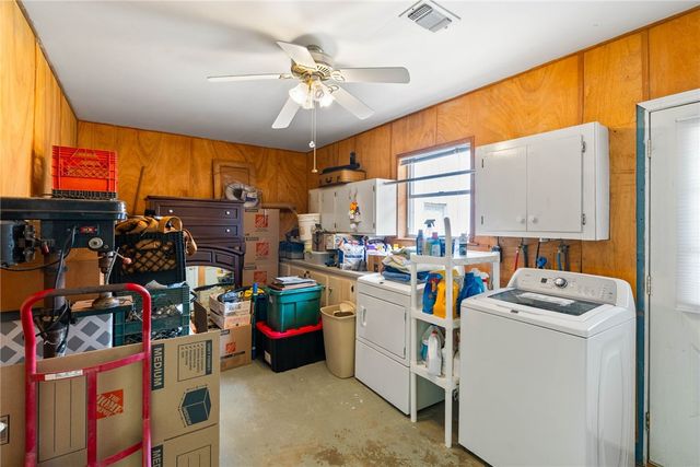 34 REDBIRD Trai, Rockport, TX 78392
