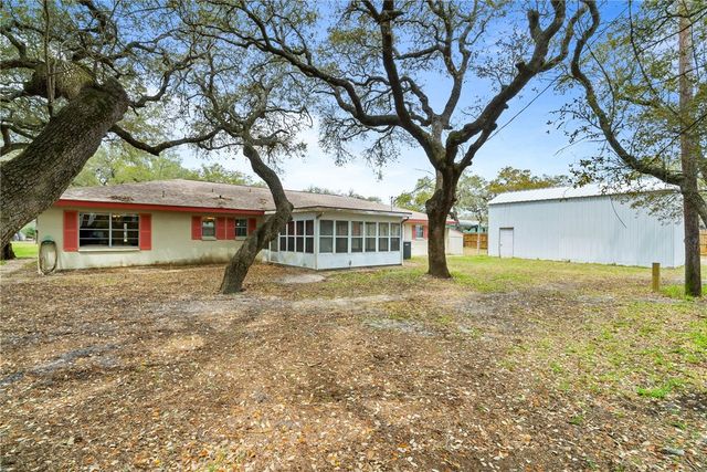 34 REDBIRD Trai, Rockport, TX 78392