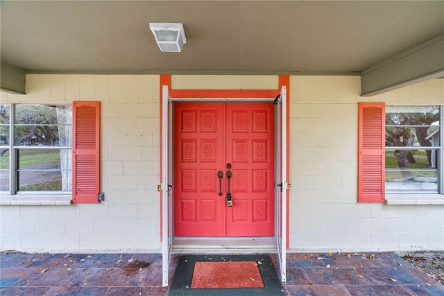 34 REDBIRD Trai, Rockport, TX 78392