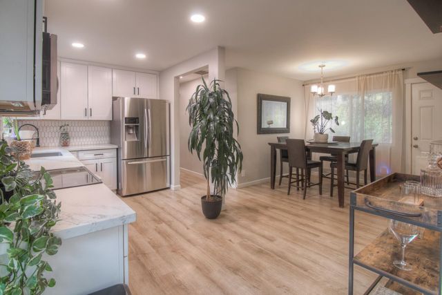 1353 Martin Dr, Auburn, CA 95603