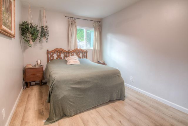 1353 Martin Dr, Auburn, CA 95603