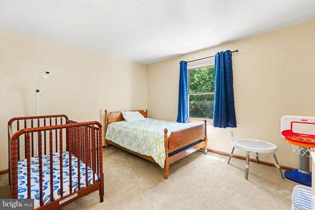 17 VICTORIA WAY, Camp Hill, PA 17011