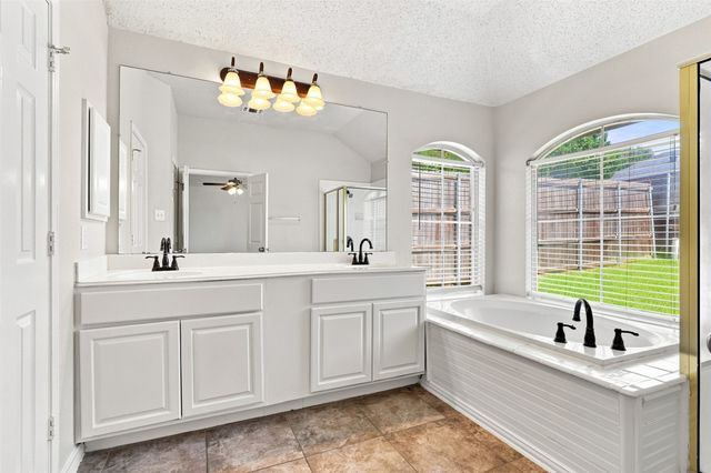 2005 Melissa Diane Street, Mansfield, TX 76063