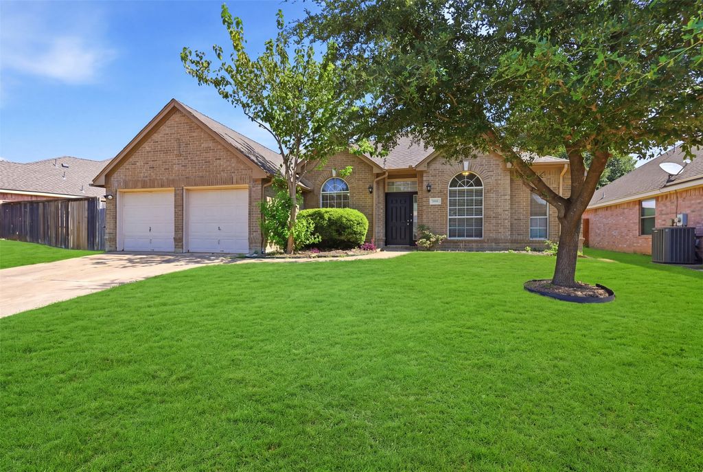 2005 Melissa Diane Street, Mansfield, TX 76063