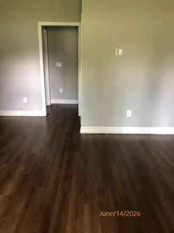 416 Ski St, Hohenwald, TN 38462